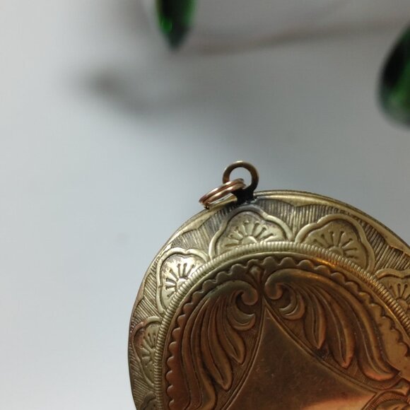 Antique Pendant Locket Cloisonné Brass and Enamel Butterfly Holds 2 Pics Necklac - Picture 3 of 6